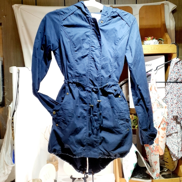 Bongo Coat Slim fitting with Tail sm-med - Picture 3 of 5